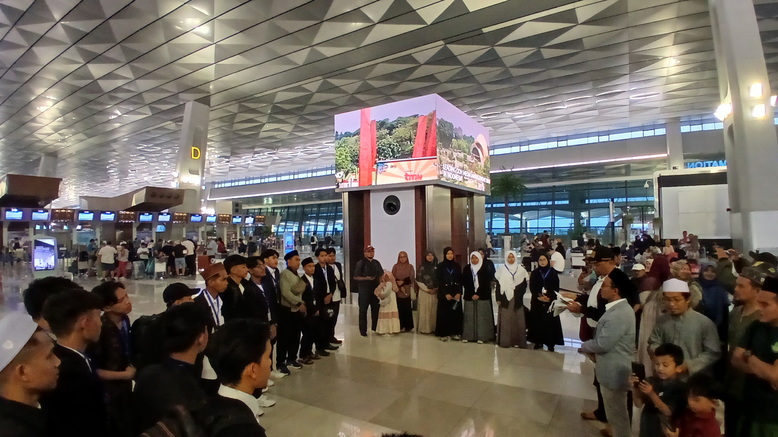tgl 31 10 2024 keberangkatan pelajar